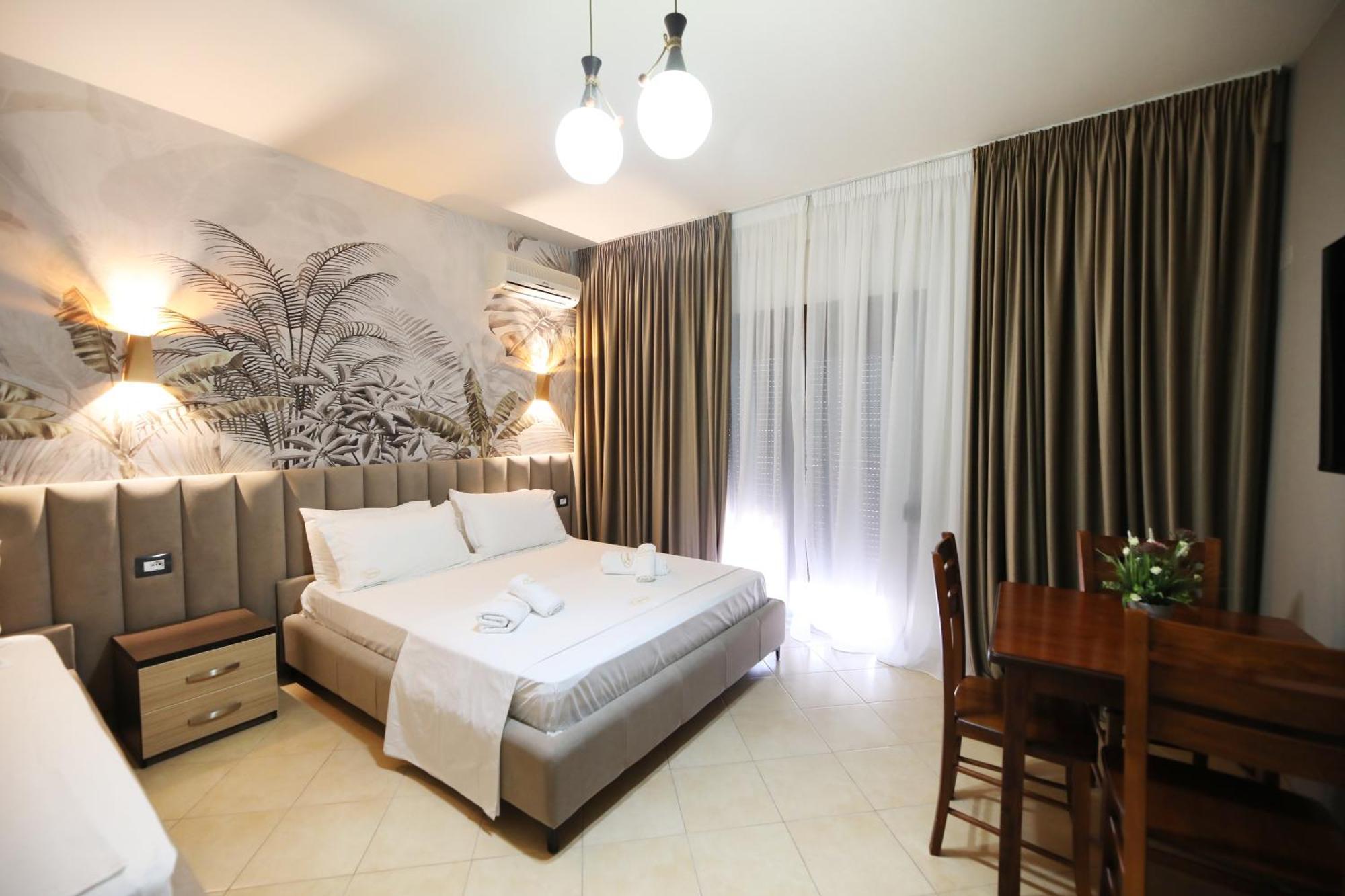 Hotel Erjuma Vlore Exterior photo