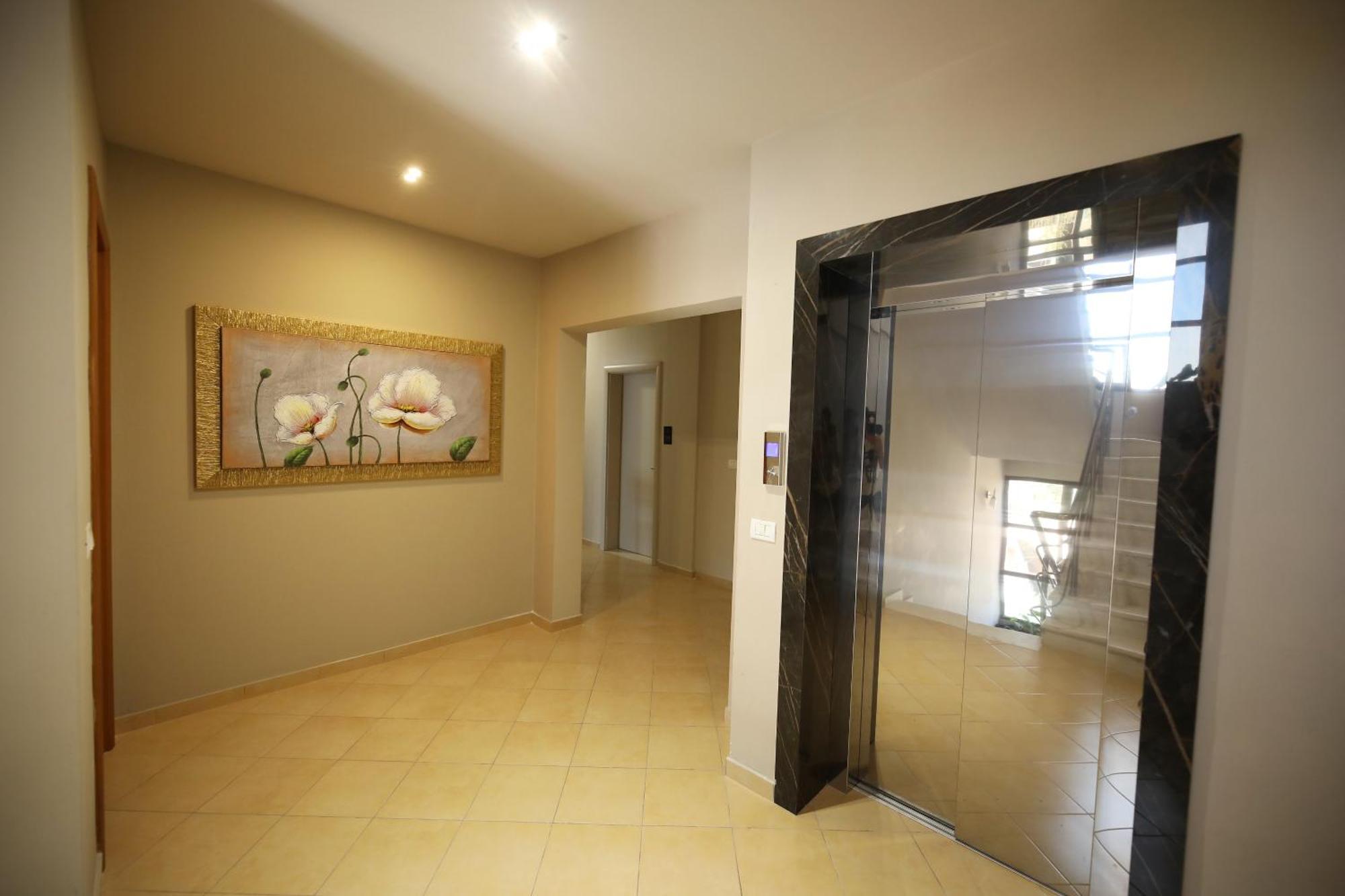 Hotel Erjuma Vlore Exterior photo